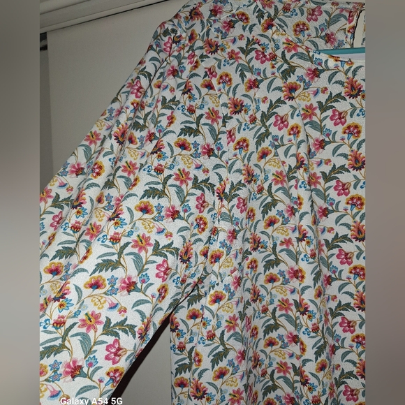 LOFT Multicolor Floral Blouse - Picture 5 of 8